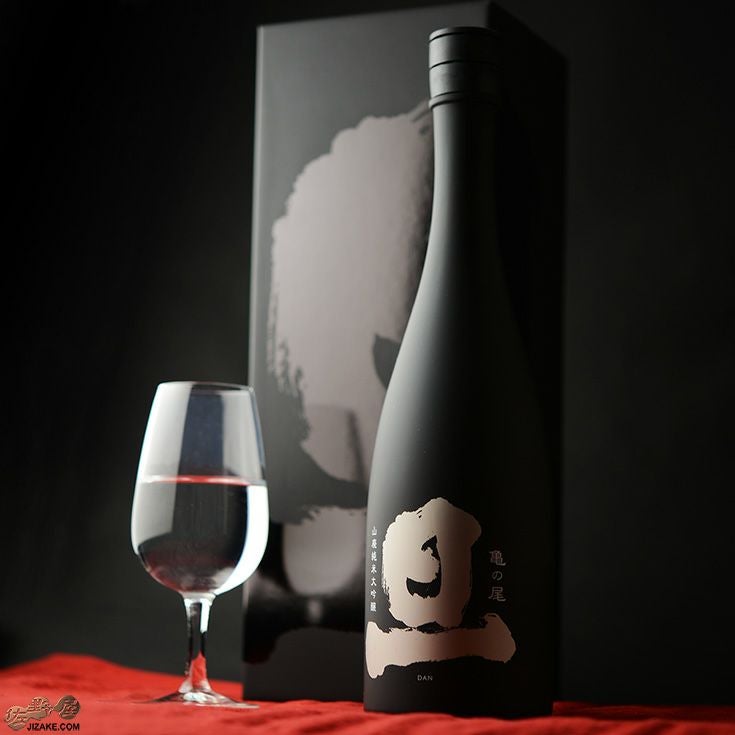 ◇【箱入】旦 Black premium(ブラックプレミアム) 山廃純米大吟醸 亀の
