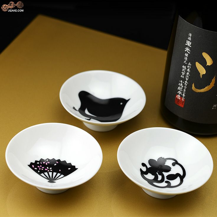 箱入】温感白平盃 和柄3個セット | 日本酒専門店 佐野屋 JIZAKE.COM