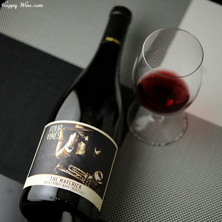 フォー・ヴァインズ　ピノ・ノワール　ザ・マーヴェリック　モントレー(赤)