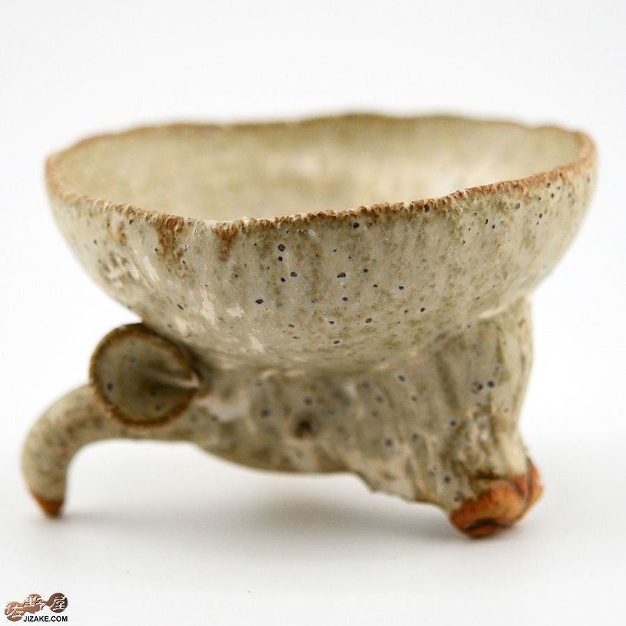 器のしごと|村上直子・白井隆仁 器のしごと ウシ 盃