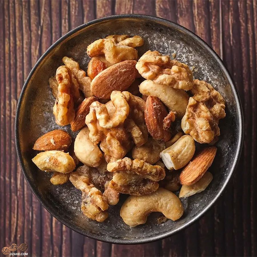 ベジタス　燻製吟醸ナッツ　50g