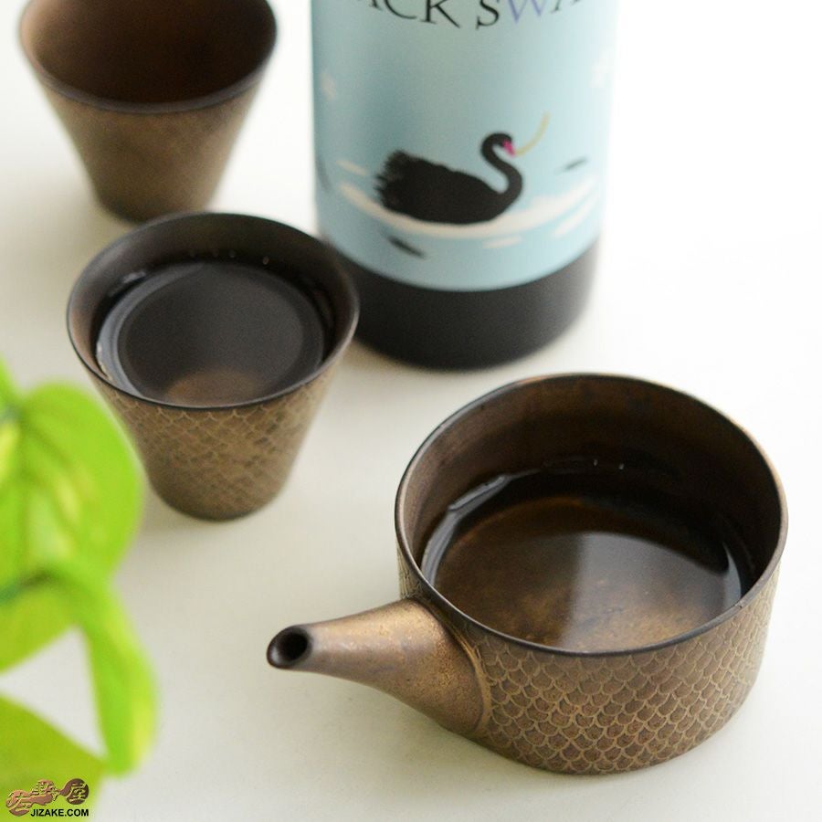 谷口純一作　片口 鱗