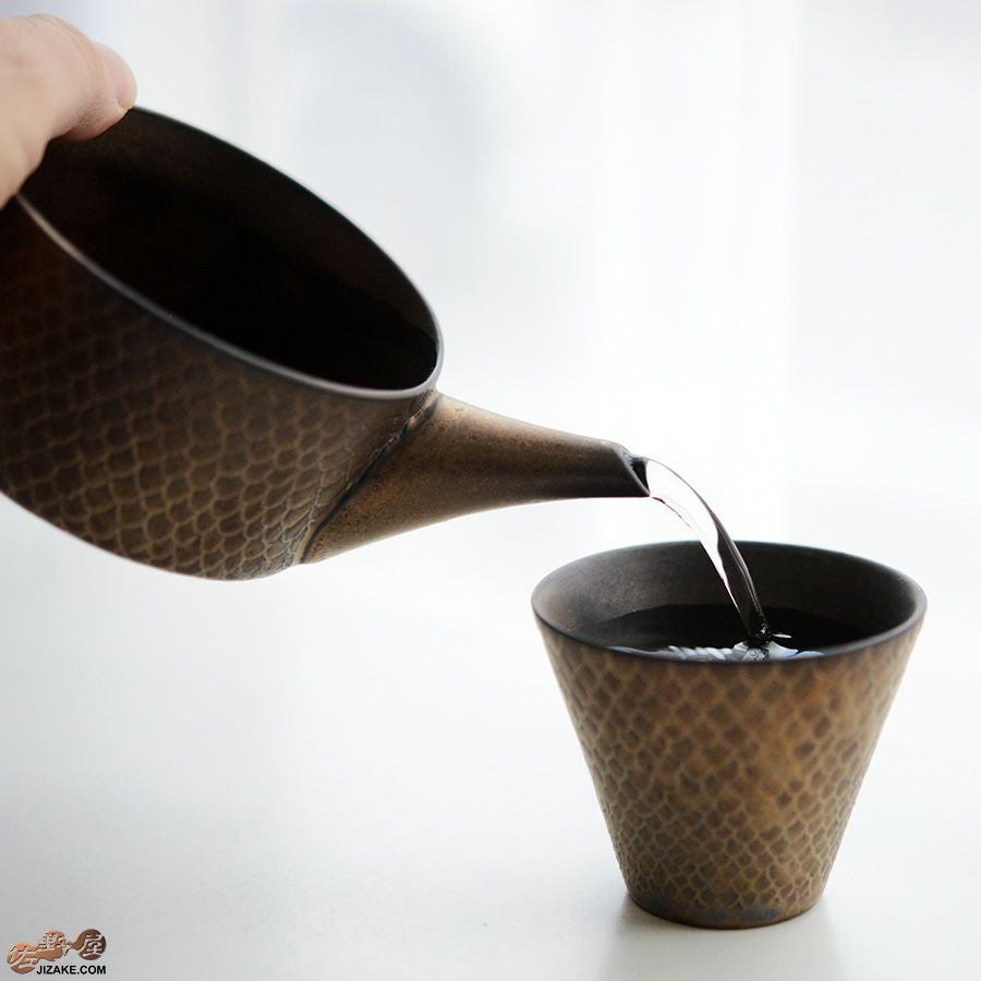 谷口純一作　片口 鱗