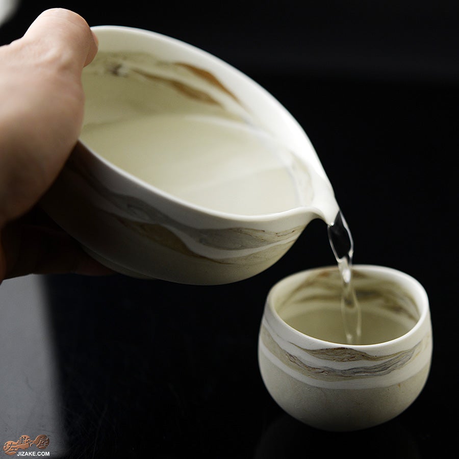 省庵作品　乾漆　蓮弁　片口　向付 箱入】漢人そのみ 山景 片口鉢 | 日本酒専門店 佐野屋 JIZAKE.COM