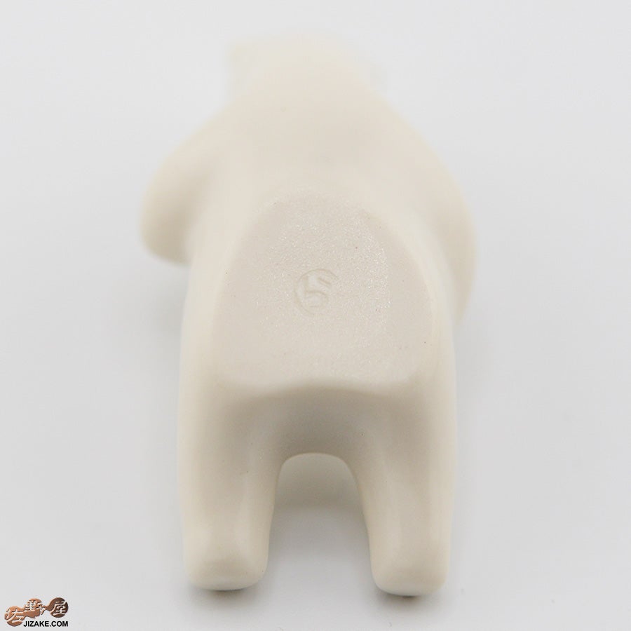 陶磁器 楽土(らくど)　シロクマの熊五郎 箸置き　白